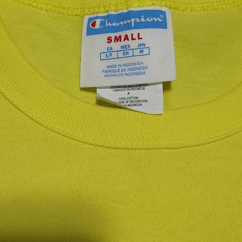 NWT RARE Champion Yellow T-shirt - Picture 5 of 5
